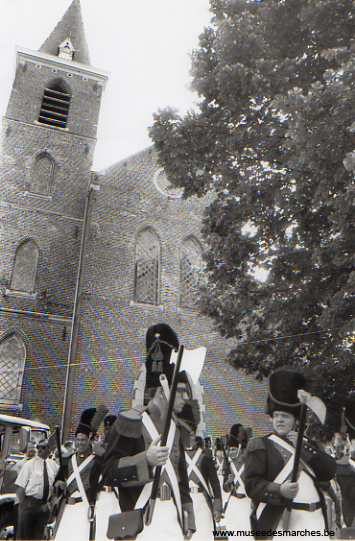 Passage à l'église