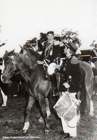 Major à cheval et tambour