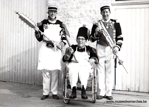 Sergent-sapeur, tambour-major et sapeur