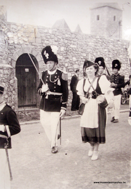 Capitaine des grenadiers et cantinière