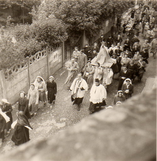 Notre-Dame et les pélerins