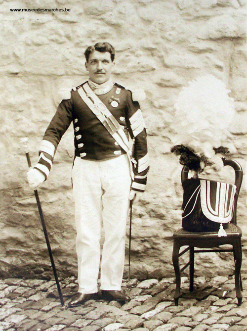 Le tambour-major Gustave HANOUILLE