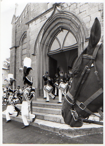 Saint Martin - Sortie de la messe