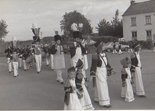Saint Martin - Escorte de la statue