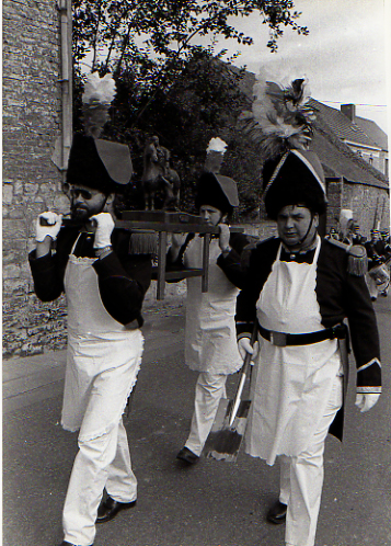 Saint Martin - Sapeurs portant saint Martin
